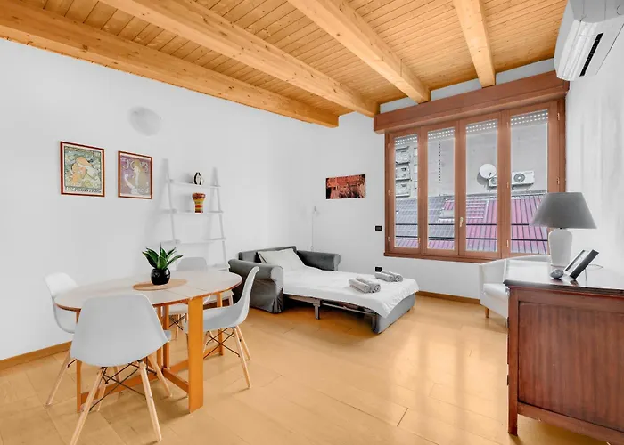 Apartment Mo37 -duomo-loreto - Chic -